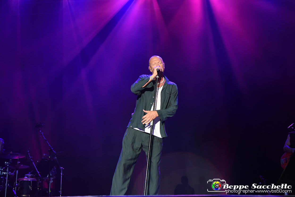 VBS_0723 - Concerto Biagio Antonacci - Palco Centrale Tour 2023.jpg